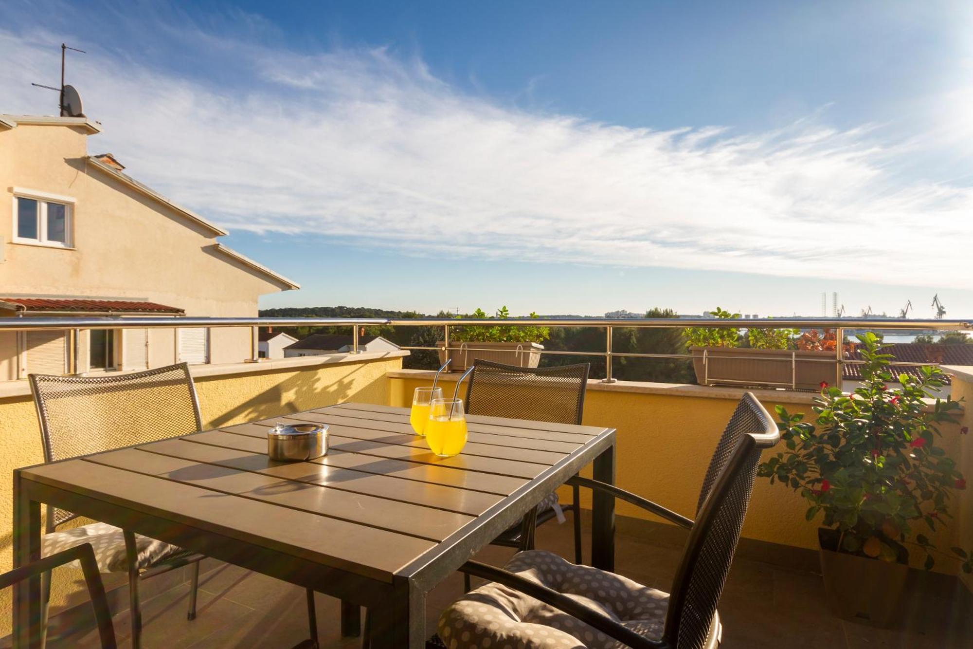 Apartman Mirjan Pula Luaran gambar
